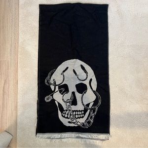 ALEXANDER MCQUEEN WOOL SKELETON SCARF!